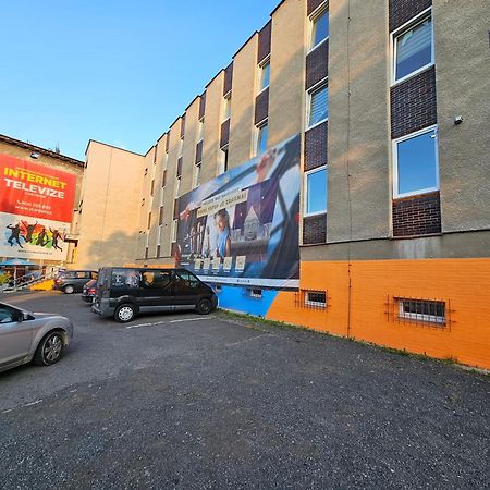 Ubytovani Strekov Arena Ústí nad Labem Екстериор снимка